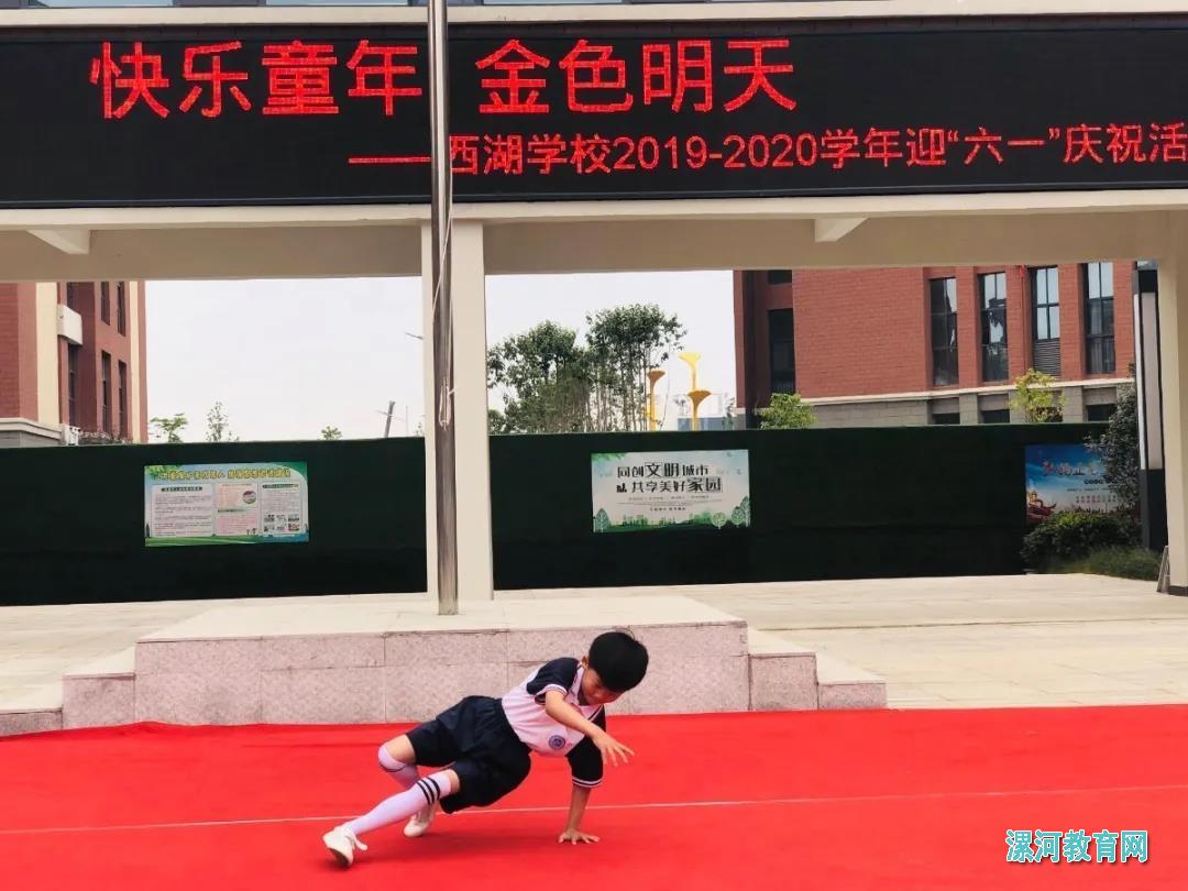 街舞.jpg 街舞.jpg