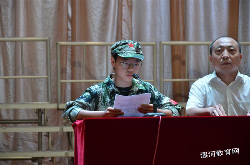 一（13）班何硕同学代表全体参训学生发言.jpg