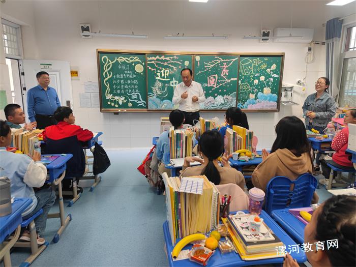 0deb8ecc7634d6c04d055f6a189cb6d.jpg 0deb8ecc7634d6c04d055f6a189cb6d.jpg