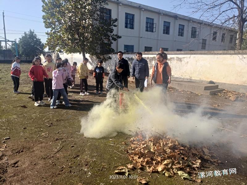 0f6cd65335fa935d9544e3901d09499.jpg 0f6cd65335fa935d9544e3901d09499.jpg