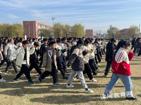 tongxun1.jpg tongxun1.jpg