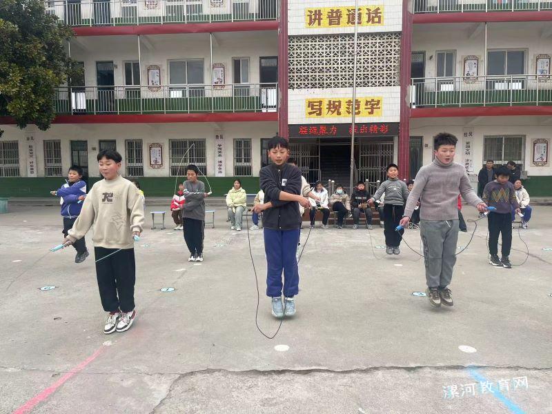 跳绳展示.jpg