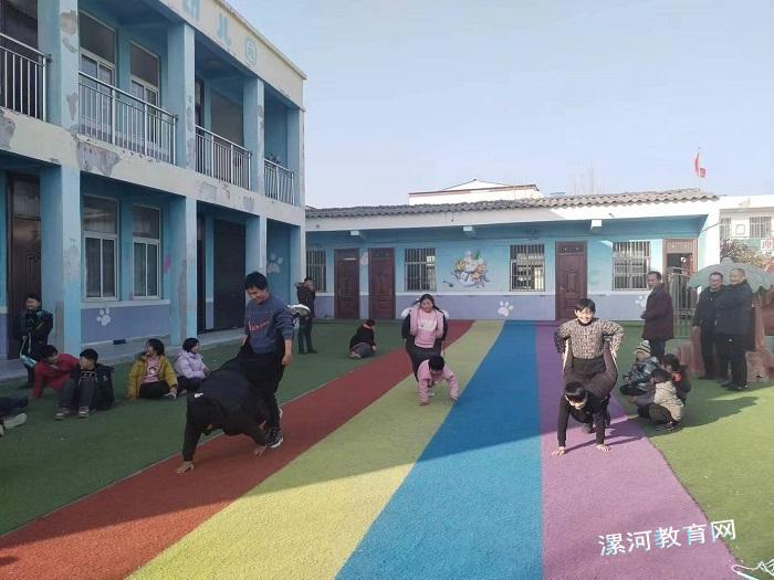 快乐在身边.jpg 快乐在身边.jpg