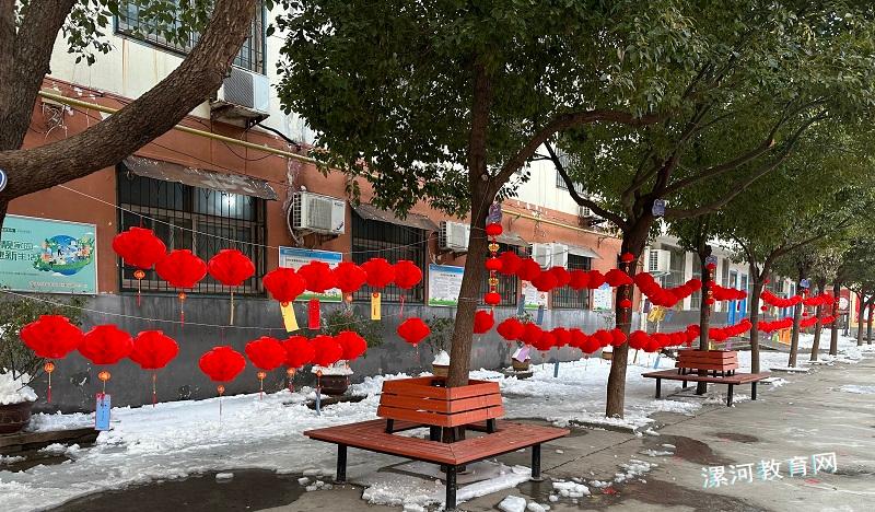 火红的灯笼.jpg 火红的灯笼.jpg