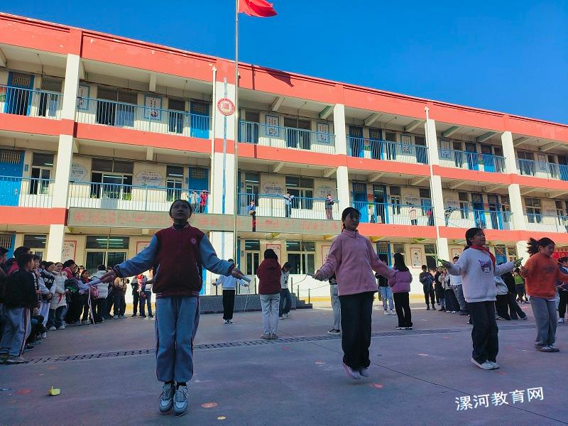 比赛现场.jpg 比赛现场.jpg