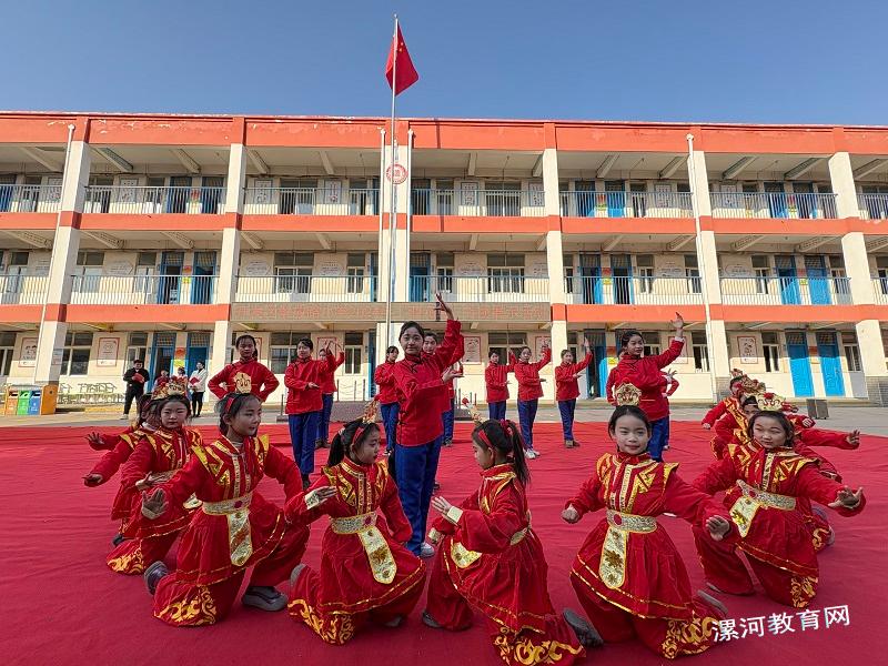 戏曲社团节目.jpg 戏曲社团节目.jpg