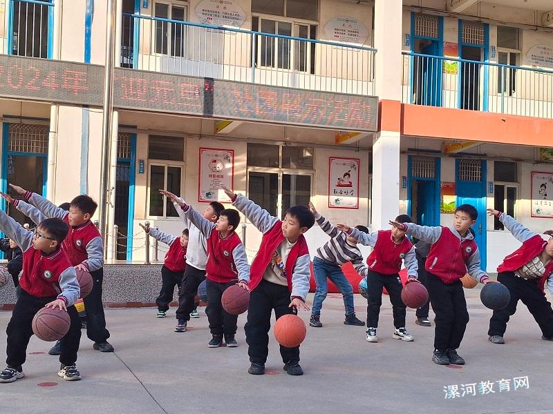 篮球操.jpg 篮球操.jpg